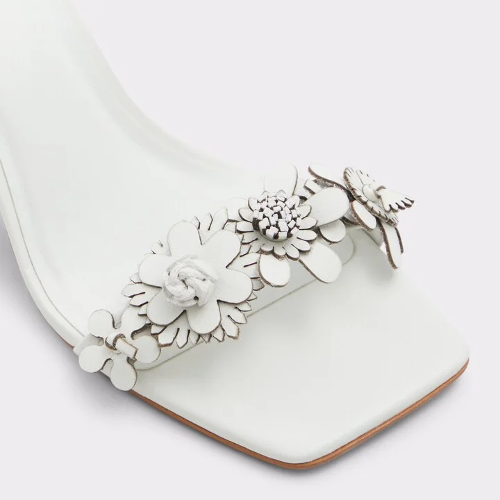 Strappy heeled sandal - Image 5