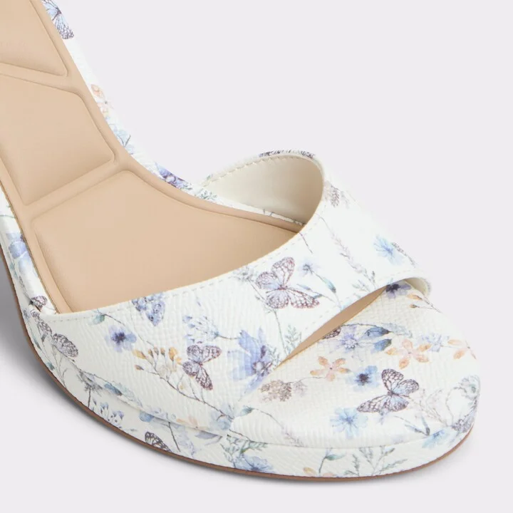 Strappy heeled sandal - Image 5