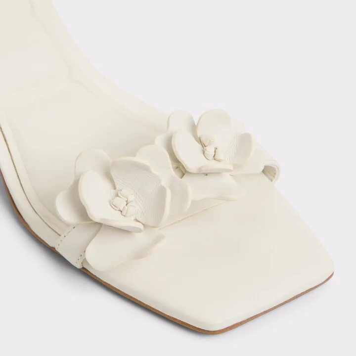 Strappy heeled sandal - Image 5