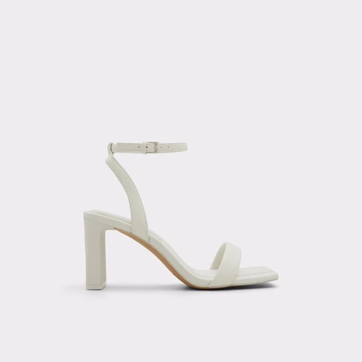 Strappy heeled sandal - Block heel