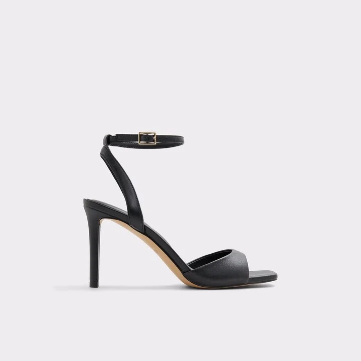 Strappy heeled sandal
