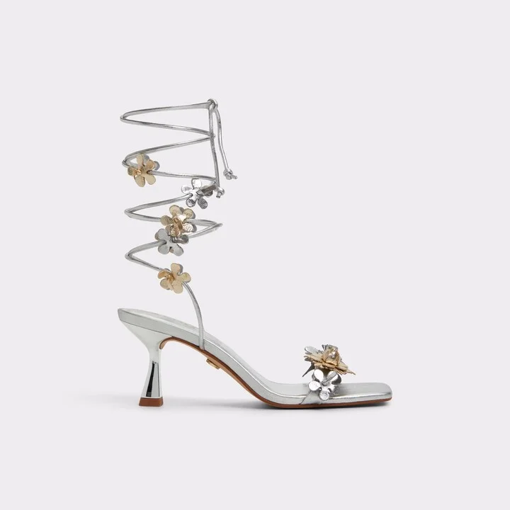 Strappy heeled sandal