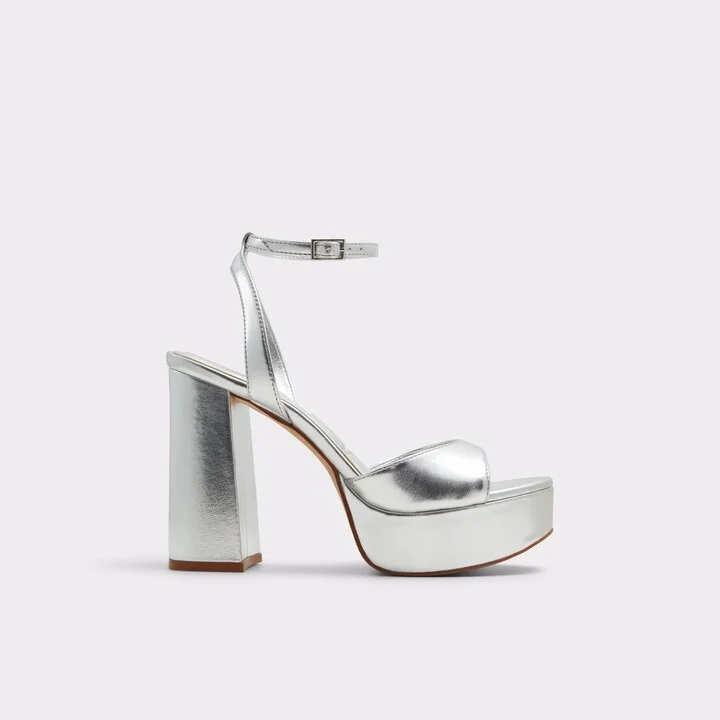 Strappy heeled sandal