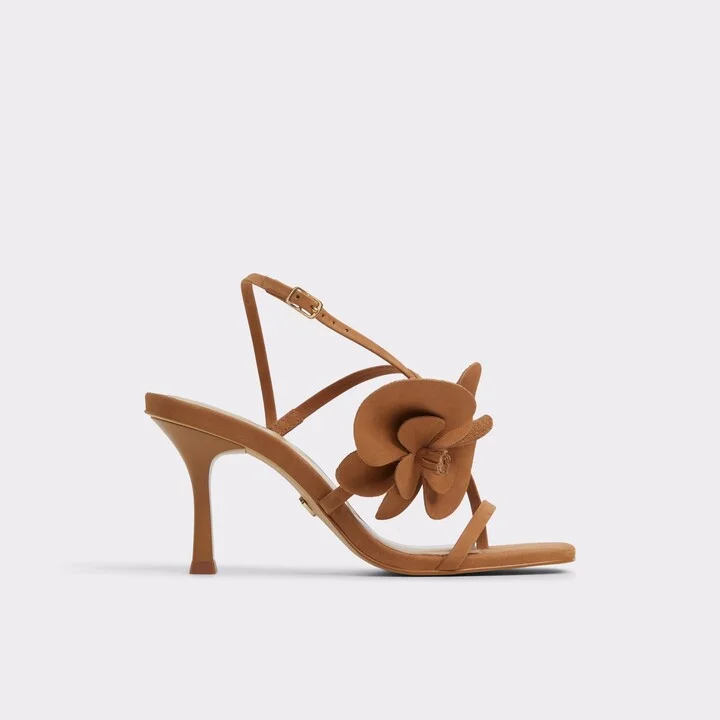 Strappy heeled sandal