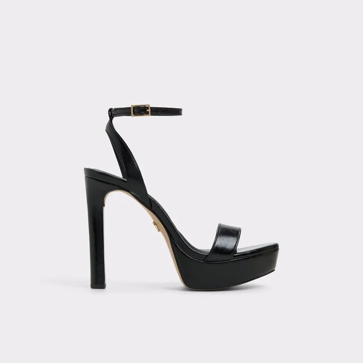 Strappy heeled sandal