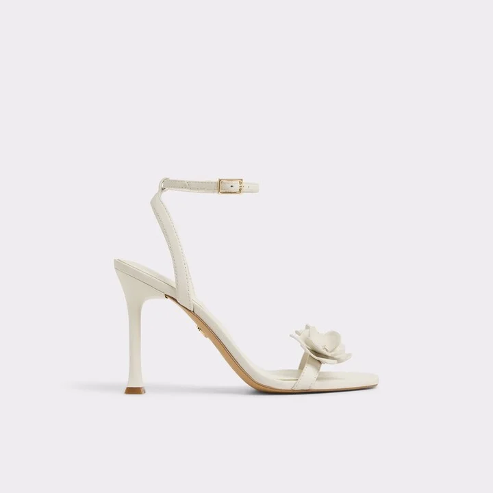 Strappy heeled sandal