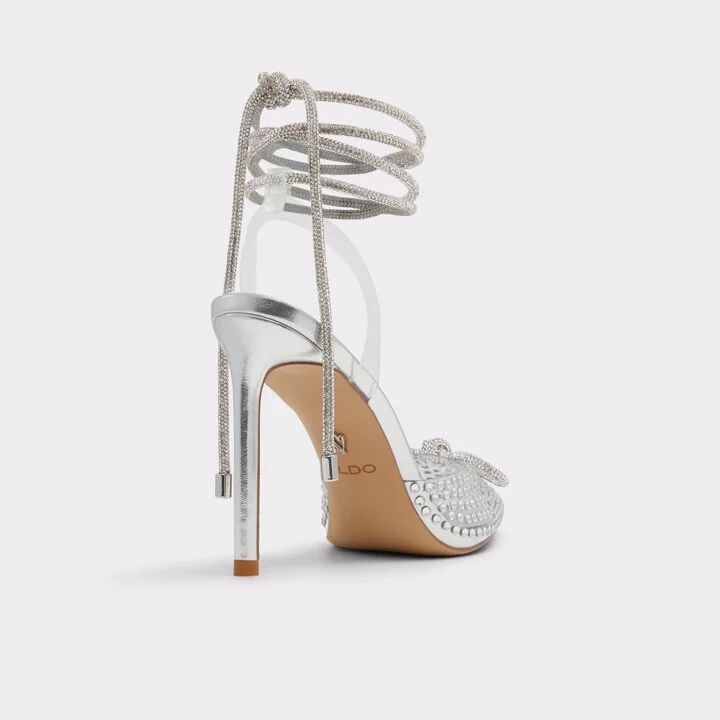 Strappy heeled shoe - Image 3