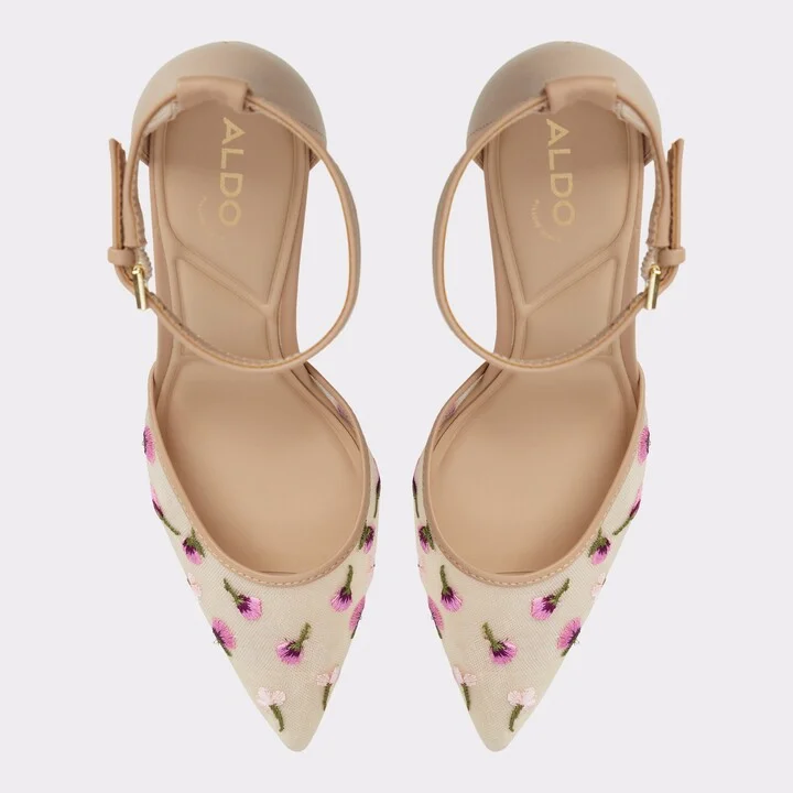 Strappy heeled shoe - Image 6
