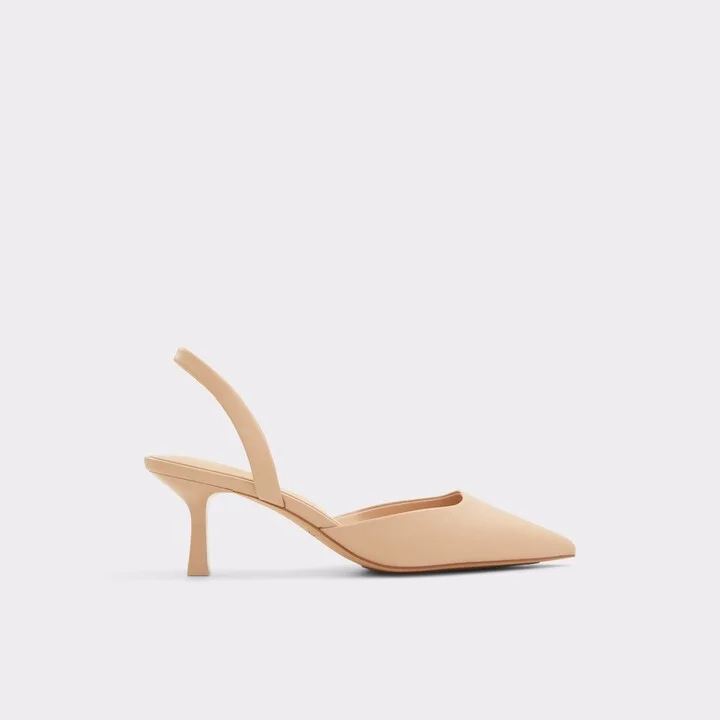 Strappy heeled shoe