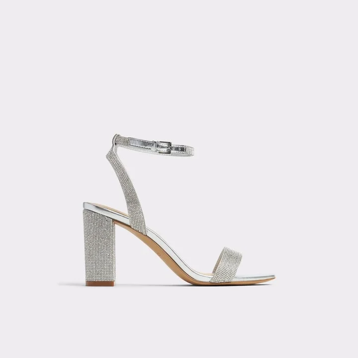 Strappy sandal