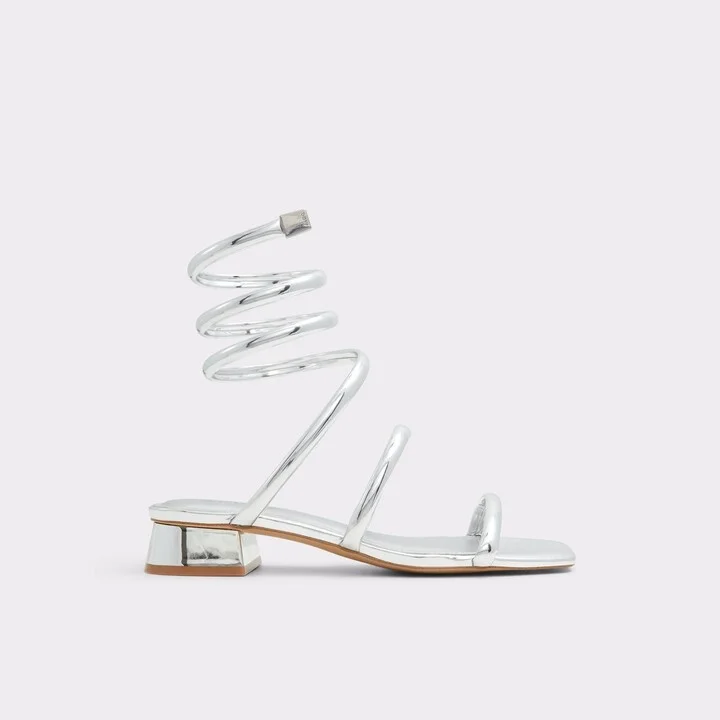 Strappy sandal