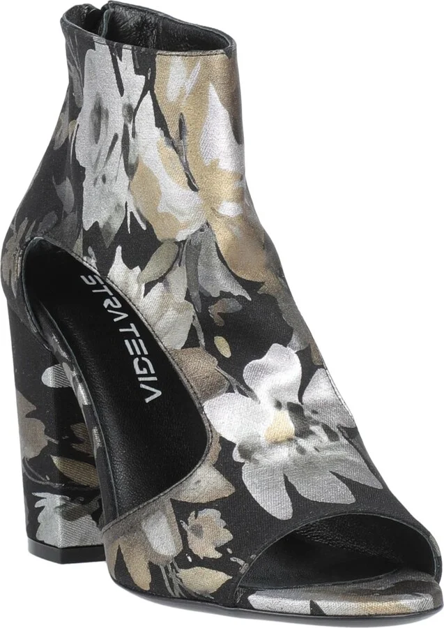 Strategia Woman Ankle boots - Image 4