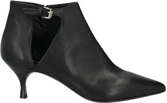 Strategia Woman Ankle boots