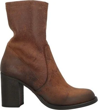 Strategia Woman Ankle boots