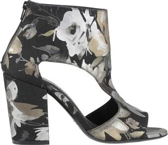 Strategia Woman Ankle boots