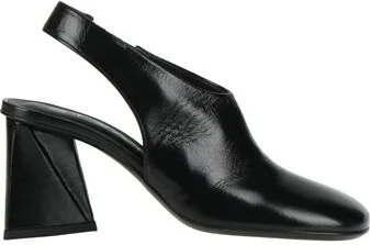 Strategia Woman Pumps