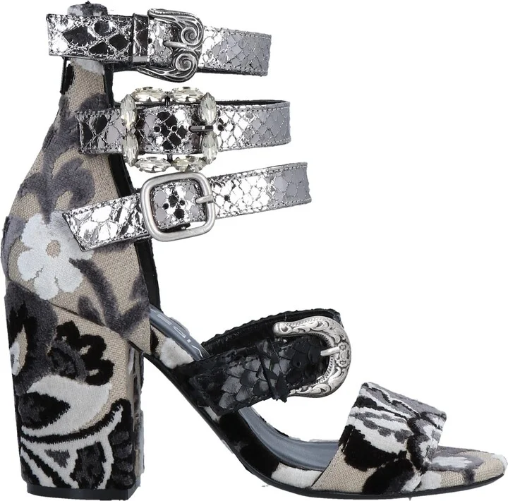 Strategia Woman Sandals - Image 3