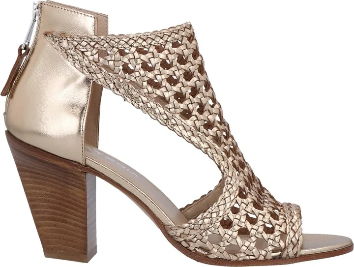 Strategia Woman Sandals - Image 3