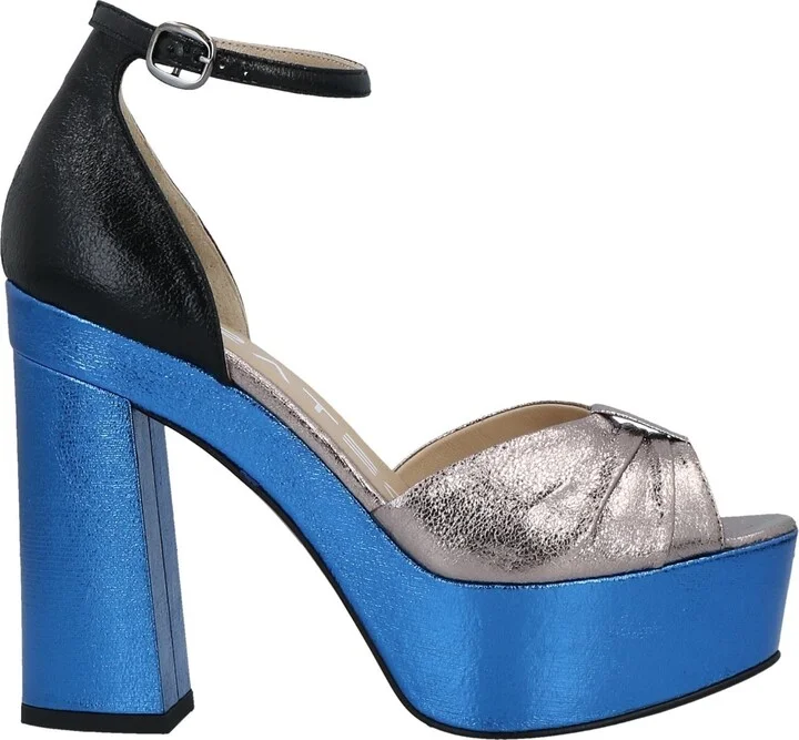 Strategia Woman Sandals - Image 3