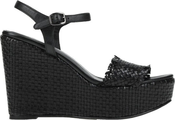 Strategia Woman Sandals - Image 3