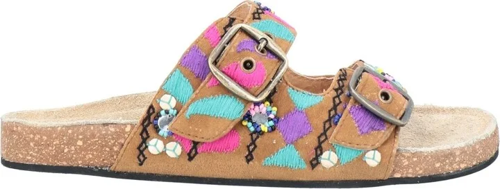 Strategia Woman Sandals - Image 3