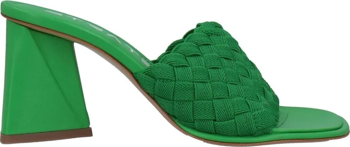 Strategia Woman Sandals - Image 3