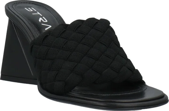 Strategia Woman Sandals - Image 10
