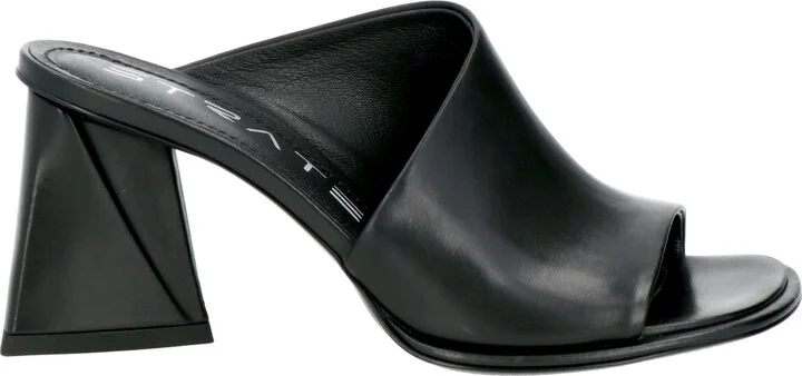 Strategia Woman Sandals - Image 3