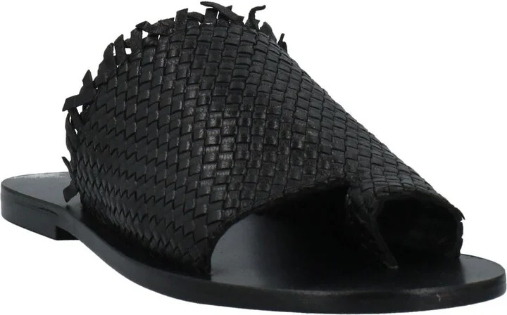 Strategia Woman Thong sandal - Image 4