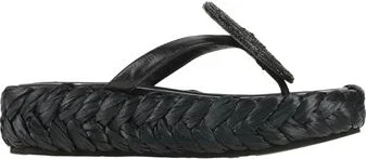 Strategia Woman Thong sandal