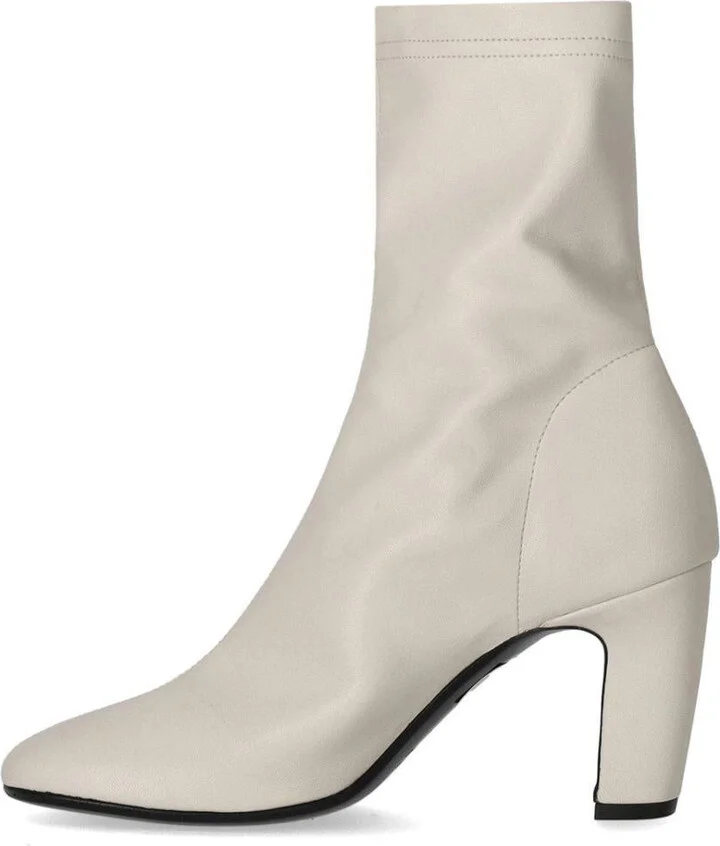Strategia Zhaira White Heeled Ankle Boot - Image 3