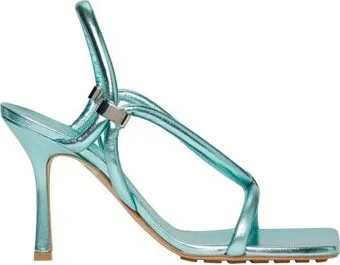 Stretch sandals with straps