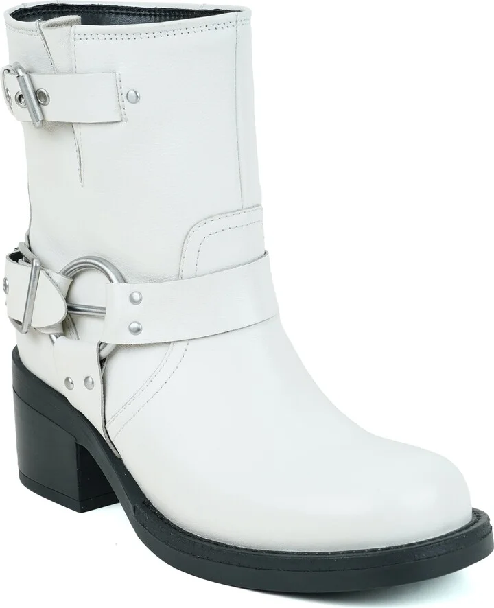 Stride Bootie