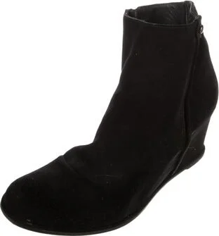 Stuart Weitzman - Image 2