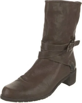 Stuart Weitzman - Image 2