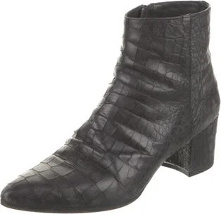 Stuart Weitzman - Image 2