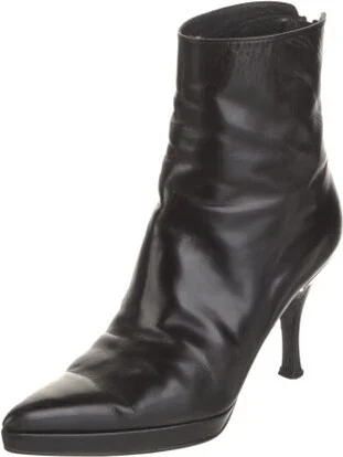 Stuart Weitzman - Image 2