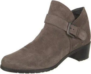 Stuart Weitzman - Image 2