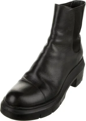 Stuart Weitzman - Image 2