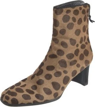 Stuart Weitzman - Image 2