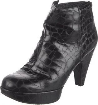 Stuart Weitzman - Image 2