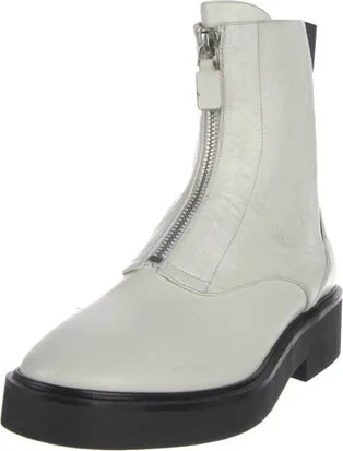 Stuart Weitzman - Image 2