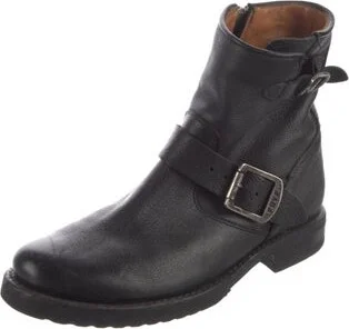 Stuart Weitzman - Image 2
