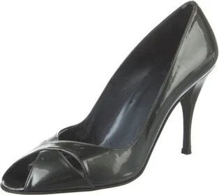 Stuart Weitzman - Image 2