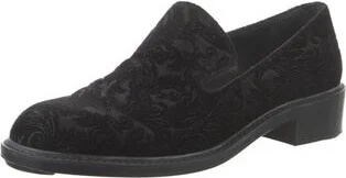 Stuart Weitzman - Image 2