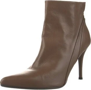 Stuart Weitzman - Image 2