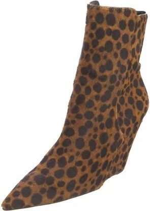 Stuart Weitzman - Image 2