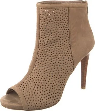 Stuart Weitzman - Image 2