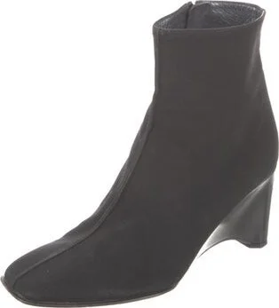 Stuart Weitzman - Image 2