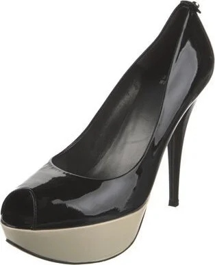 Stuart Weitzman - Image 2